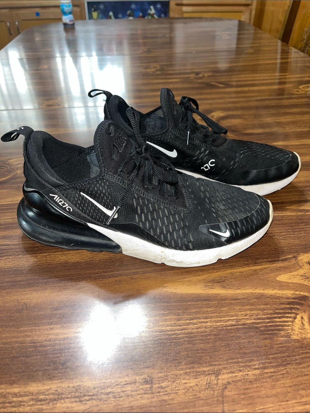 Nike Black & White Air Max 270 Running Shoes size 8.5
